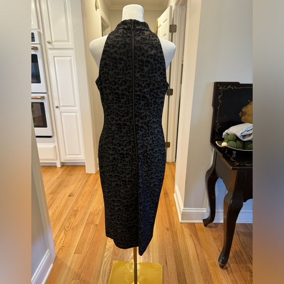 Adrianna Pappel Mock Neck Sleeveless Cocktail Dress - Picture 5 of 12